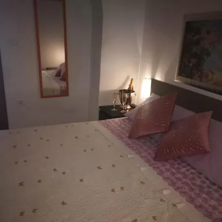 La Casetta Di Ramona Apartman *